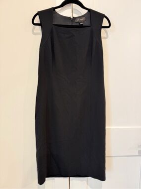 St. John Classic‎ Black Sheath Dress in Sz 6 EUC Silk Lined Capsule Quiet Luxury